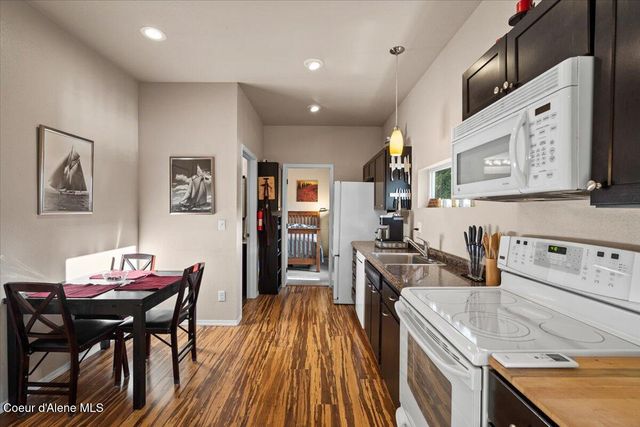 5822 W Boathaven LN, Rathdrum, ID 83858