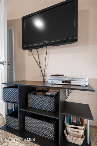 5822 W Boathaven LN, Rathdrum, ID 83858