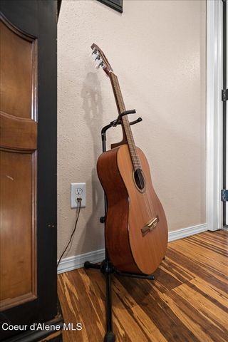 5822 W Boathaven LN, Rathdrum, ID 83858