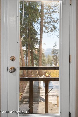 5822 W Boathaven LN, Rathdrum, ID 83858