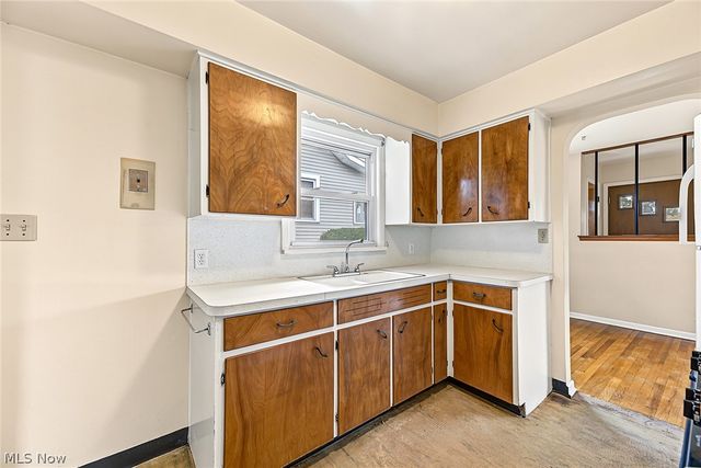 424 Tompkins Avenue, Akron, OH 44305