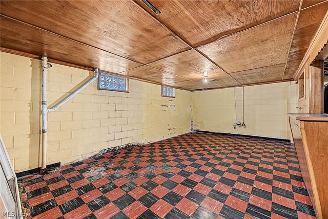 424 Tompkins Avenue, Akron, OH 44305