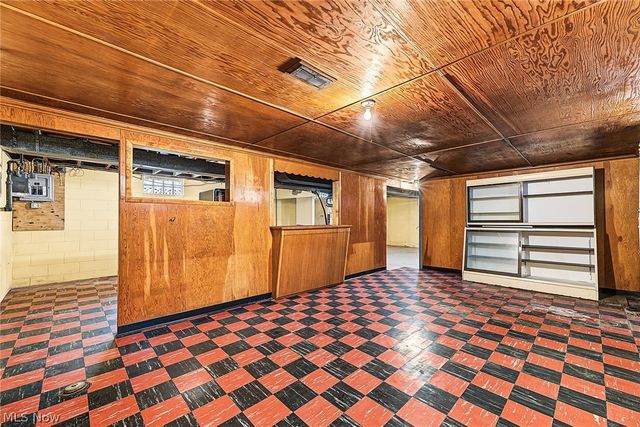 424 Tompkins Avenue, Akron, OH 44305
