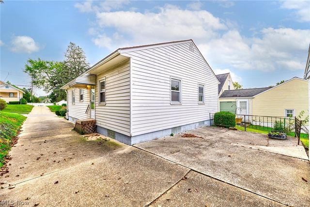 424 Tompkins Avenue, Akron, OH 44305