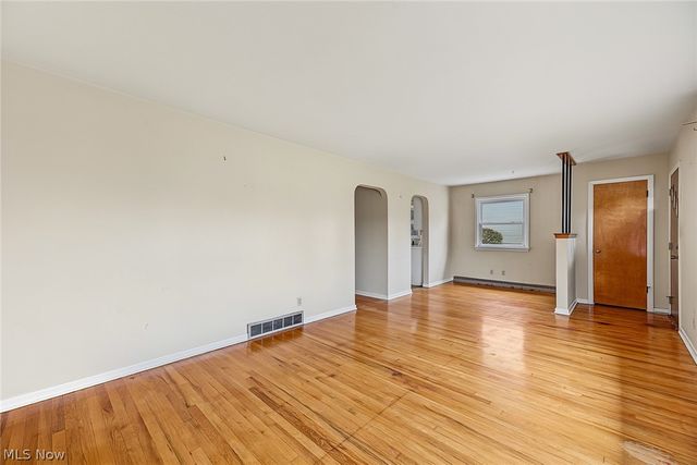 424 Tompkins Avenue, Akron, OH 44305