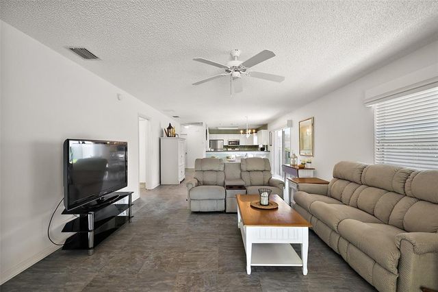17800 SE 91ST GAYLARK AVENUE, The Villages, FL 32162