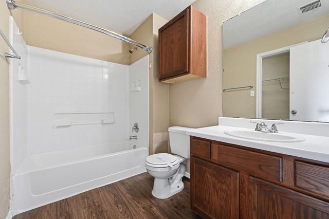 157 Pebble Creek LN, Buda, TX 78610