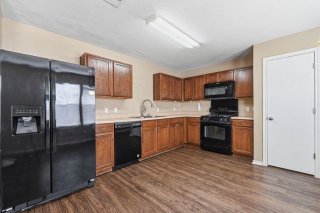 157 Pebble Creek LN, Buda, TX 78610