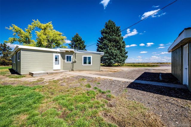 8475 Strasburg Road, Strasburg, CO 80136