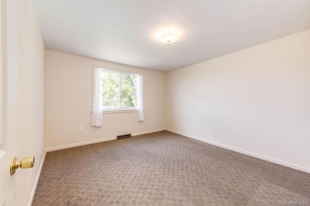 8475 Strasburg Road, Strasburg, CO 80136