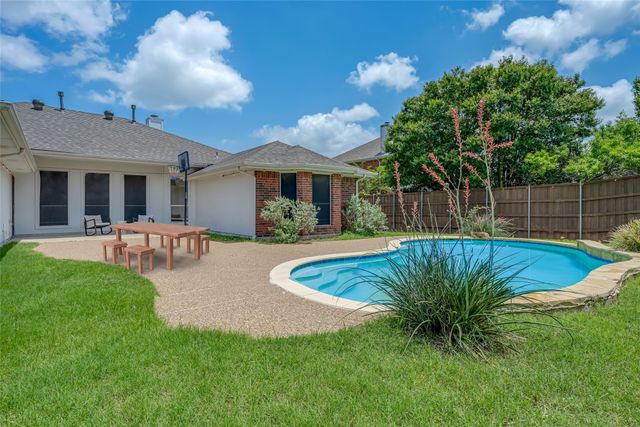 335 Linhurst Drive, Murphy, TX 75094