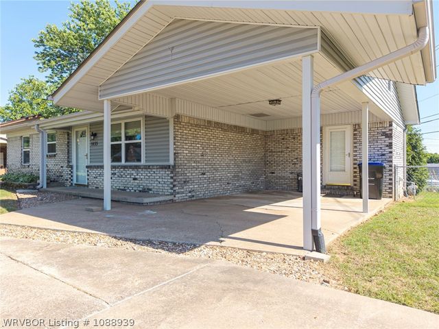 1035 Church Street, Alma, AR 72921