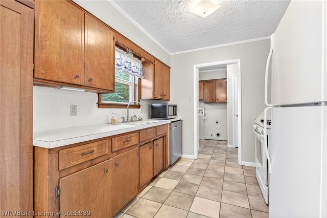 1035 Church Street, Alma, AR 72921
