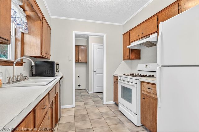 1035 Church Street, Alma, AR 72921