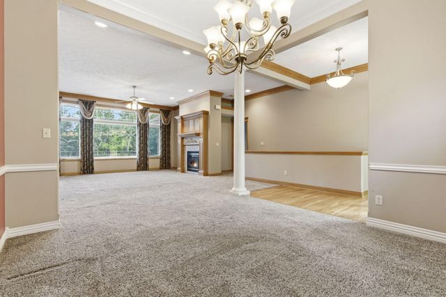 5277 S Whitmore Avenue, Springfield, MO 65810