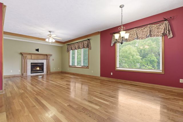 5277 S Whitmore Avenue, Springfield, MO 65810