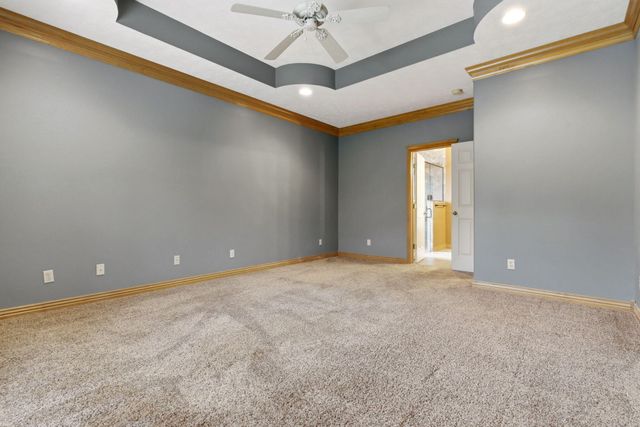 5277 S Whitmore Avenue, Springfield, MO 65810
