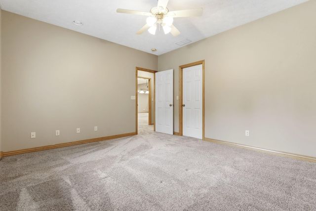 5277 S Whitmore Avenue, Springfield, MO 65810