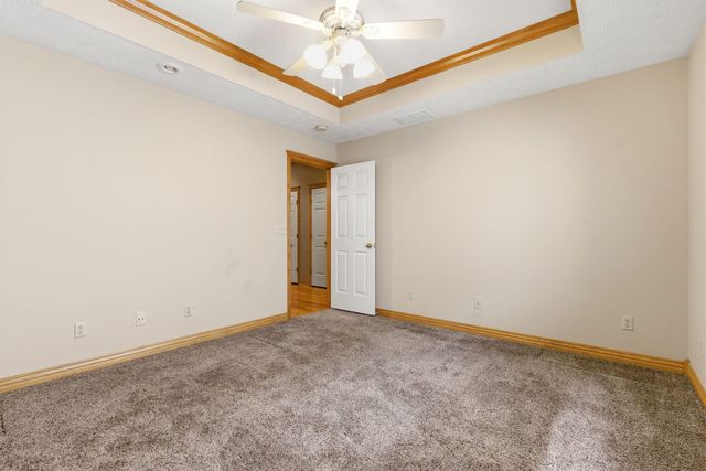 5277 S Whitmore Avenue, Springfield, MO 65810