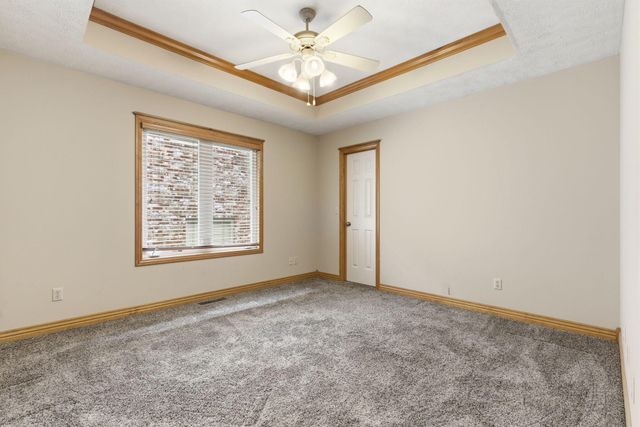5277 S Whitmore Avenue, Springfield, MO 65810