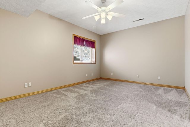 5277 S Whitmore Avenue, Springfield, MO 65810