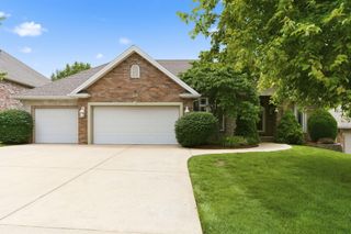 5277 S Whitmore Avenue, Springfield, MO 65810