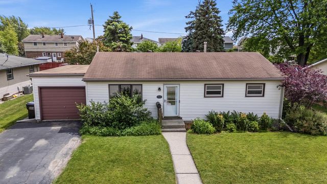 9117 Boys DRIVE, Sturtevant, WI 53177