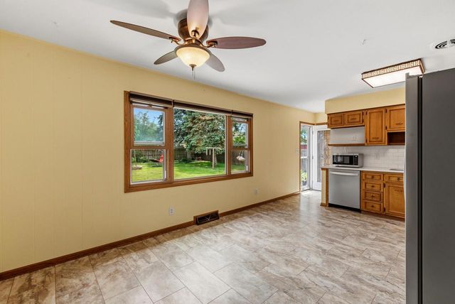 9117 Boys DRIVE, Sturtevant, WI 53177