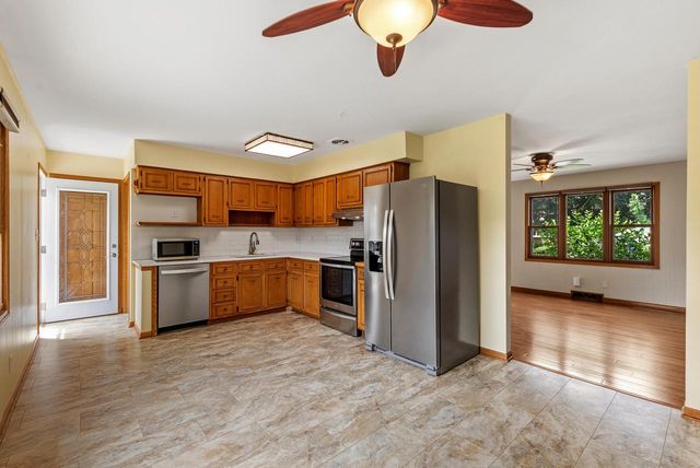 9117 Boys DRIVE, Sturtevant, WI 53177