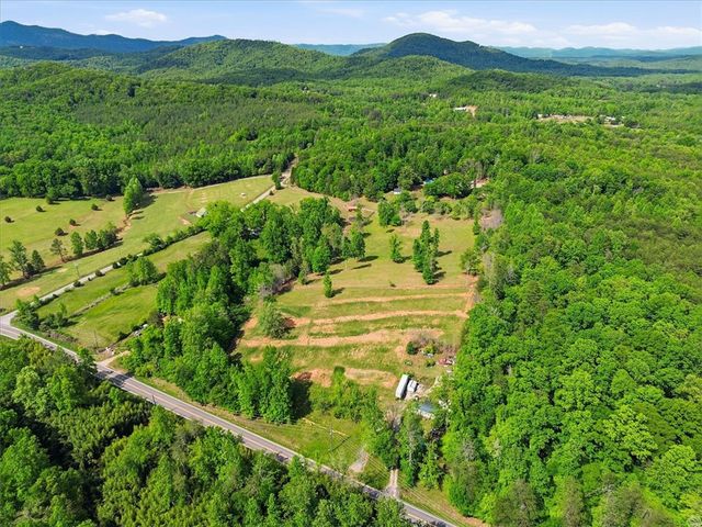 144 Porter Road, Pickens, SC 29671