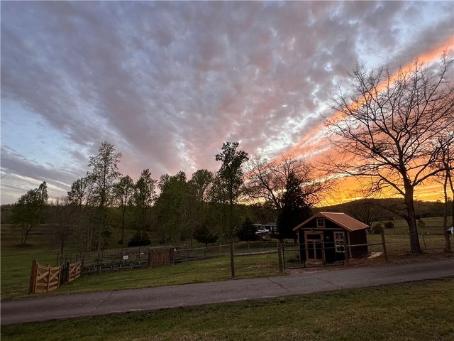 144 Porter Road, Pickens, SC 29671