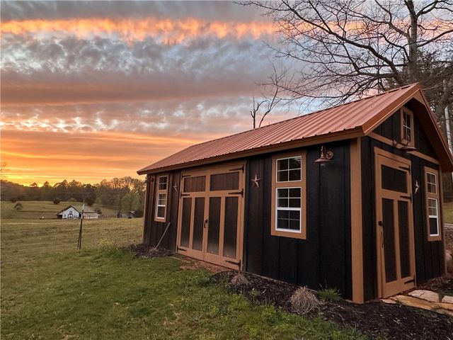 144 Porter Road, Pickens, SC 29671