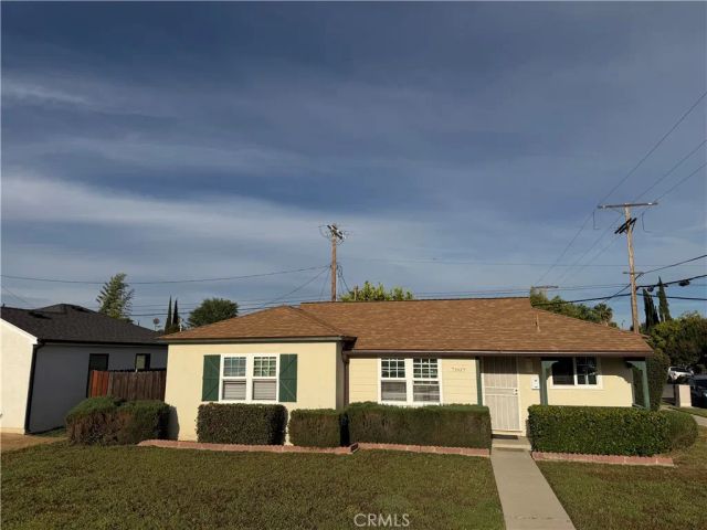7002 Aura, Reseda, CA 91335