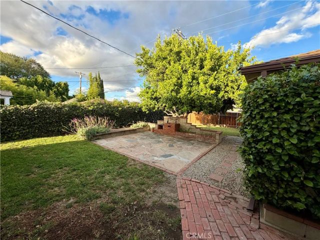7002 Aura, Reseda, CA 91335