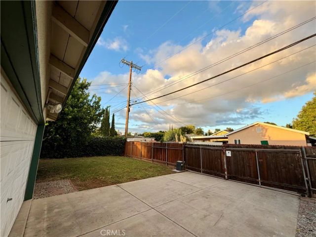 7002 Aura, Reseda, CA 91335