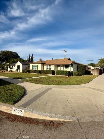7002 Aura, Reseda, CA 91335