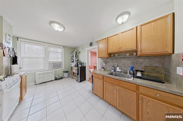77 Gold Street, North Arlington, NJ 07031