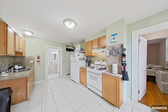 77 Gold Street, North Arlington, NJ 07031