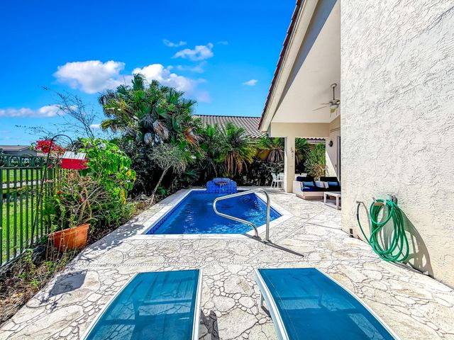 6184 NW 24th Street, Boca Raton, FL 33434