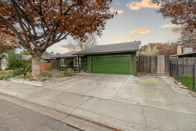 1704 Woolston Way, Modesto, CA 95355