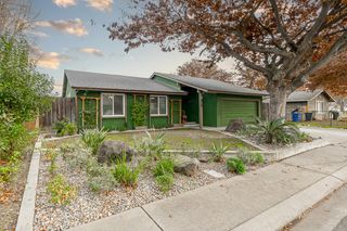 1704 Woolston Way, Modesto, CA 95355