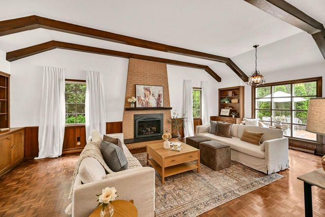 12500 Stephen PLACE, Elm Grove, WI 53122