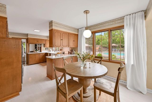 12500 Stephen PLACE, Elm Grove, WI 53122