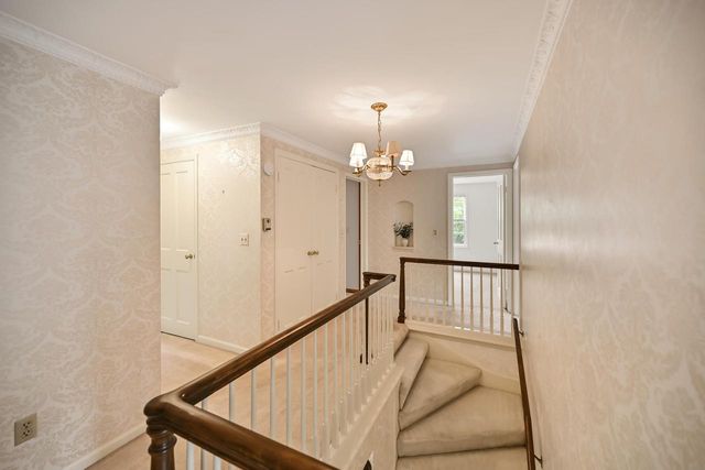 12500 Stephen PLACE, Elm Grove, WI 53122