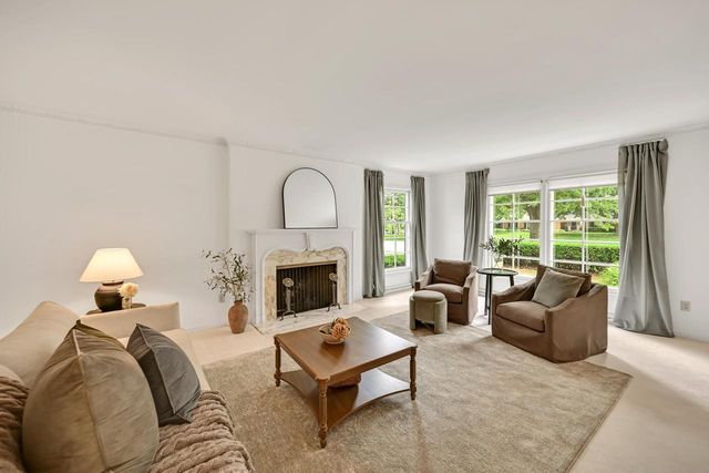 12500 Stephen PLACE, Elm Grove, WI 53122