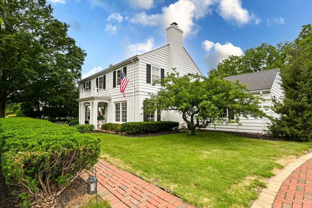 12500 Stephen PLACE, Elm Grove, WI 53122