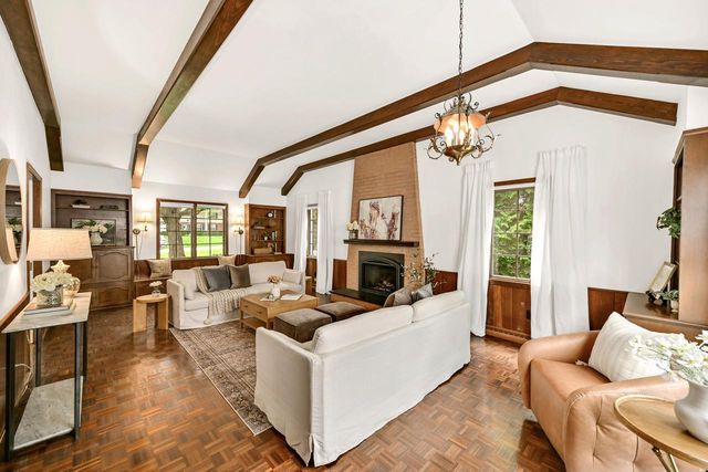 12500 Stephen PLACE, Elm Grove, WI 53122