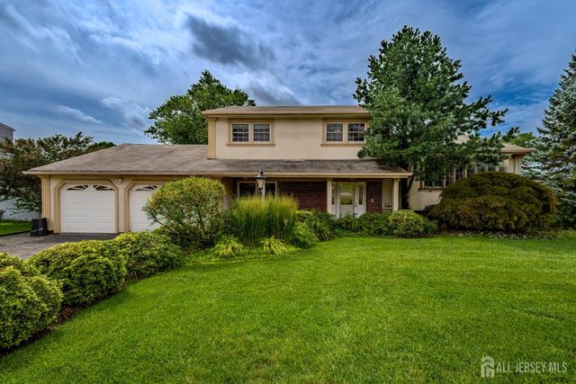 10 Devonshire Road, Sayreville, NJ 08859