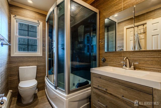 10 Devonshire Road, Sayreville, NJ 08859