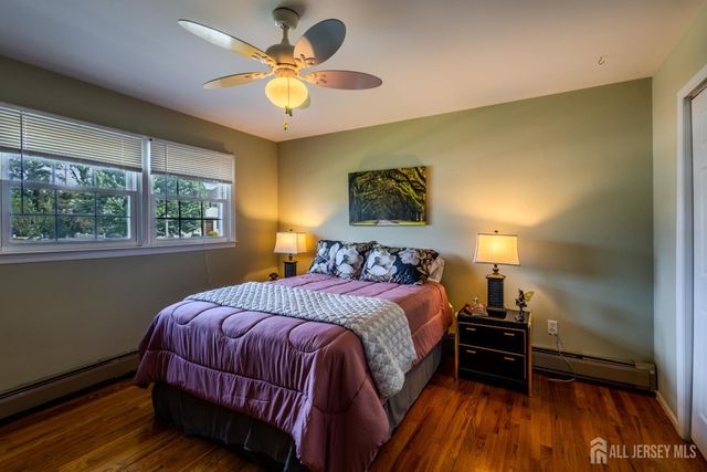 10 Devonshire Road, Sayreville, NJ 08859